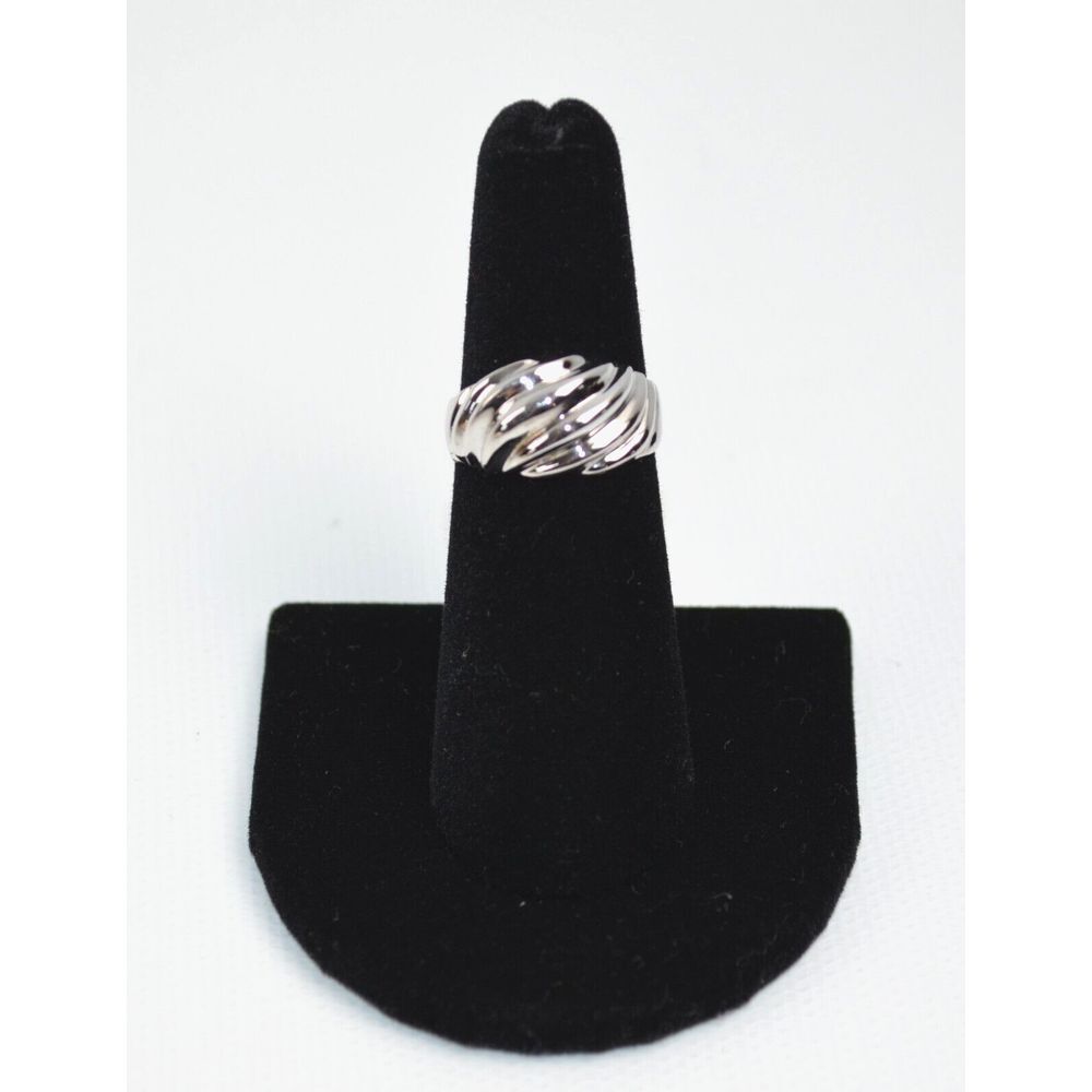 VINTAGE AVON Silver Tone Ring Size 6.25 Ribbed